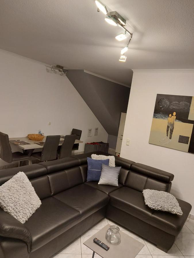Haus Rodriguez Apartment Baesweiler ภายนอก รูปภาพ